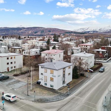 Acco Guesthouse Akureyri Esterno foto